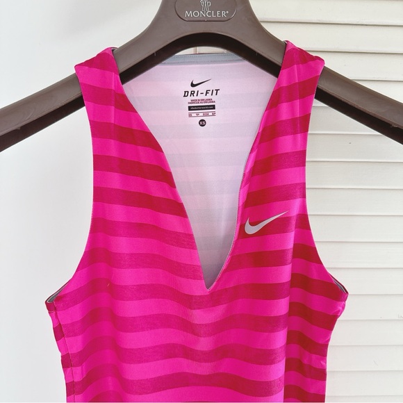 NWOT♥️ NIKE PURE COURT TOP in PINK sz XS V-NECK SLEEVELESS STRIPE TENNIS GOLF - Picture 2 of 6